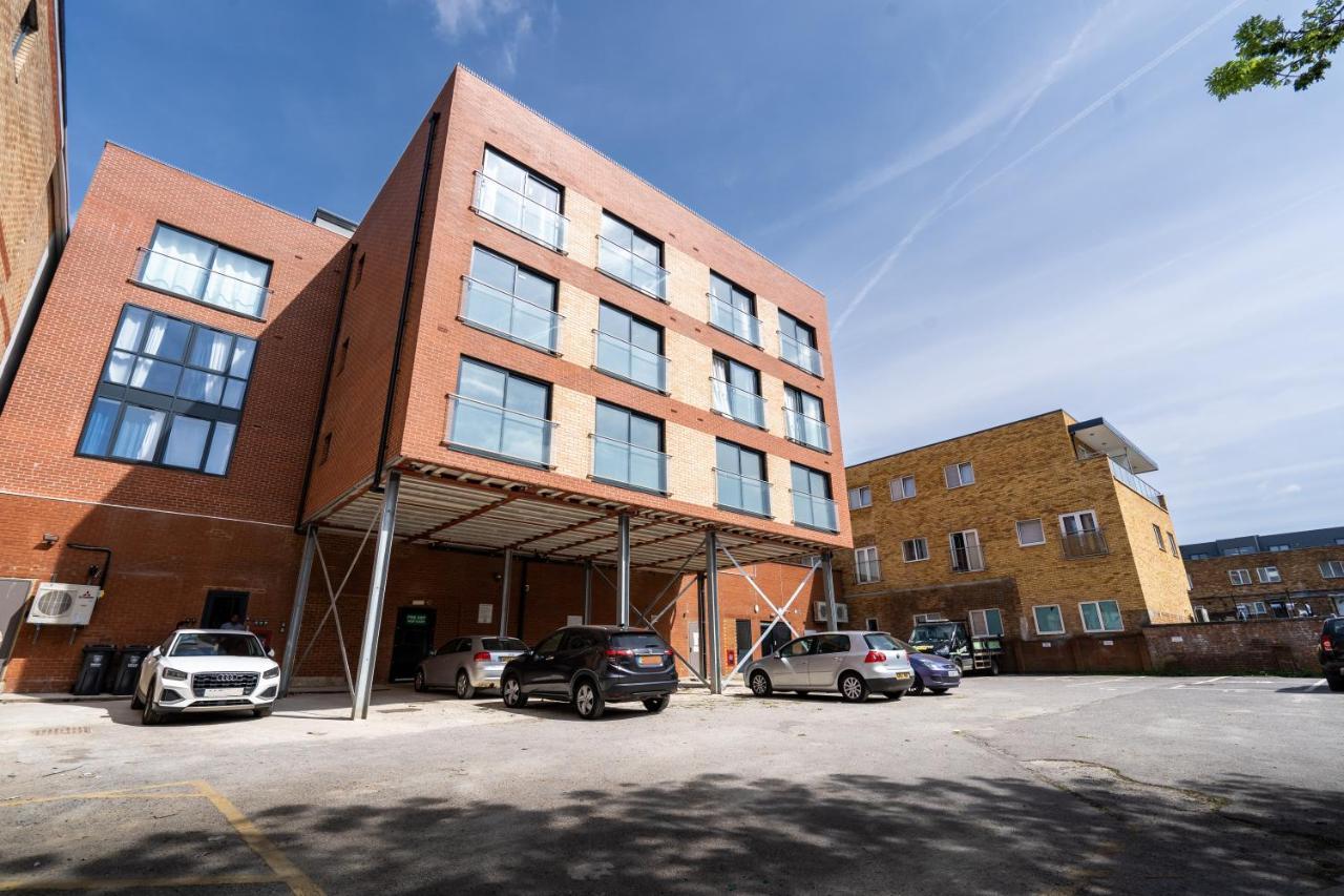Apartment Hemel Apartments- Tranquil Haven